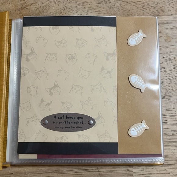 Hallmark Instant Scrapbook Cats Happy Tails - Picture 3 of 7